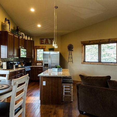 Spacious 2Nd Story Loft With Awesome Views Estes Park Exterior photo