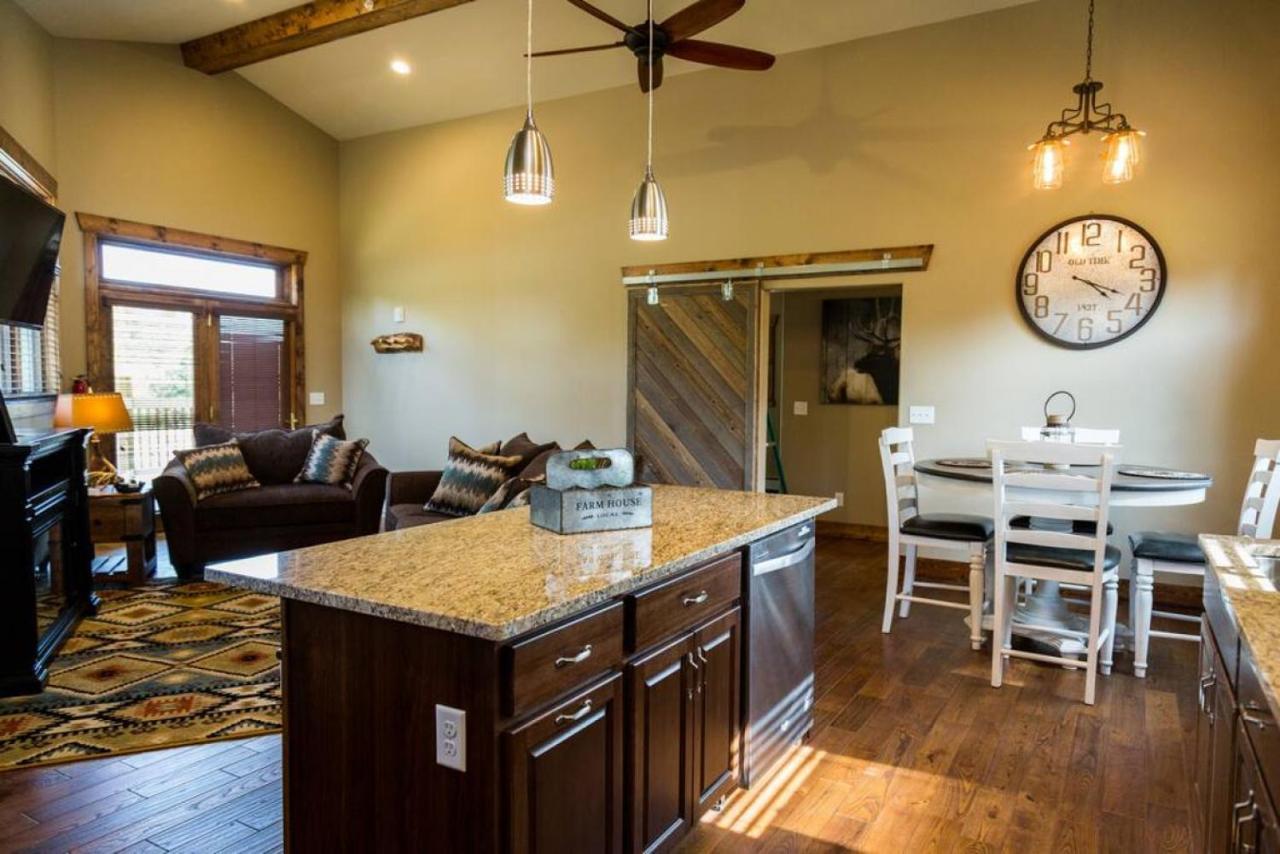 Spacious 2Nd Story Loft With Awesome Views Estes Park Exterior photo